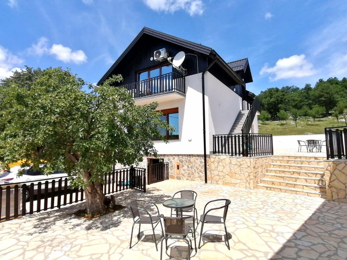Farma & Apartmani II Opg Sasa Delic Grabusic Exteriér fotografie